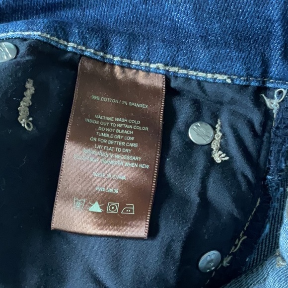 Kut from the Kloth Bermuda shorts - Picture 7 of 7